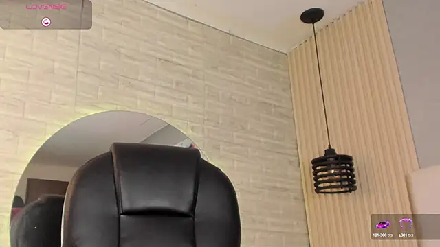 nicole  parker1 online show from 01.23.25