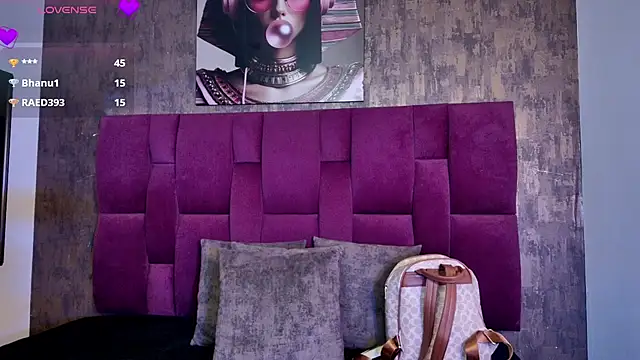 nicole  parker1 online show from 10.19.25