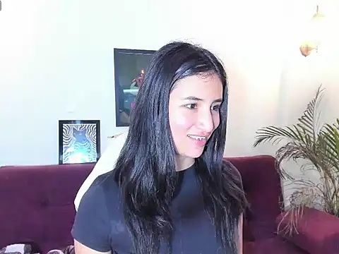 paulinamoons1 online show from 12.14.25