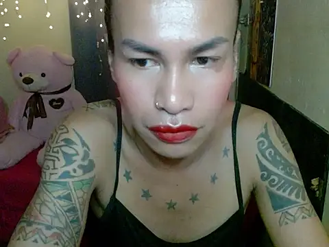 Snapshot of Indaypakay_ts chatting on 10.30.25 Indaypakay ts online show from 10.30.25