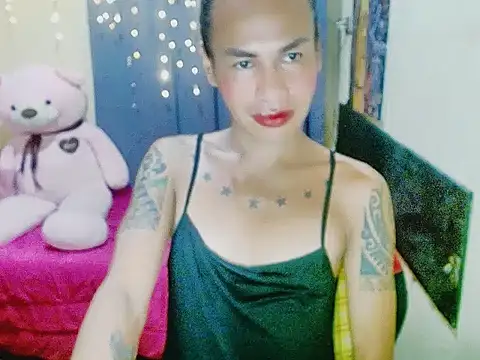 Snapshot of Indaypakay_ts chatting on 11.03.25 Indaypakay ts online show from 11.03.25