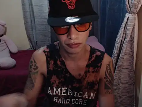 Snapshot of Indaypakay_ts chatting on 02.15.26 Indaypakay ts online show from 02.15.26