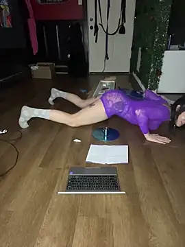 Snapshot of Luluof chatting on 03.16.25 Luluof online show from 03.16.25