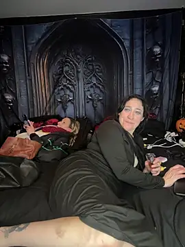 Snapshot of Luluof chatting on 02.26.26 Luluof online show from 02.26.26