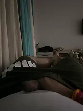 Snapshot of Your_daddy_544 chatting on 10.10.25 Your daddy 544 online show from 10.10.25