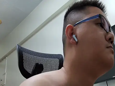 Snapshot of Fatballoonby chatting on 04.08.26 Fatballoonby online show from 04.08.26