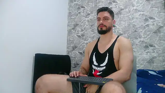 Snapshot of Aaron_kwok28 chatting on 02.19.25 Aaron kwok28 online show from 02.19.25