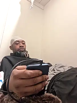 Snapshot of DivineMysticRashaed chatting on 04.05.26 DivineMysticRashaed online show from 04.05.26