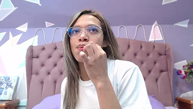 Snapshot of BritneyCollins chatting on 02.28.25 BritneyCollins online show from 02.28.25