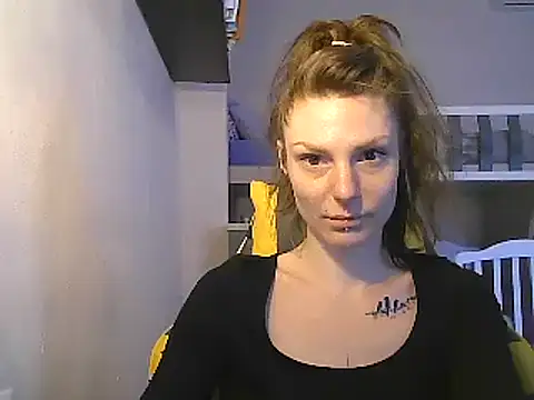 Snapshot of Feli_blue chatting on 01.30.25 Feli blue online show from 01.30.25