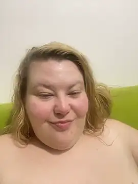 Snapshot of Busty-BBW-Emilie chatting on 01.01.25 Busty-BBW-Emilie online show from 01.01.25