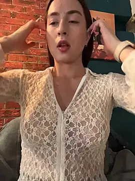Snapshot of Holly_Play chatting on 07.15.26 Holly Play online show from 07.15.26