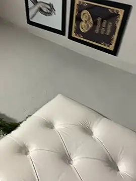 Snapshot of novinhoabc01 chatting on 01.04.25 novinhoabc01 online show from 01.04.25