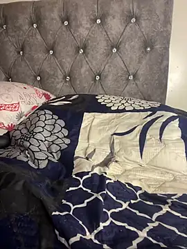 Iris lee online show from 03.17.25