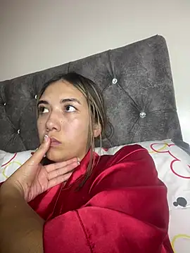 Iris lee online show from 03.18.25