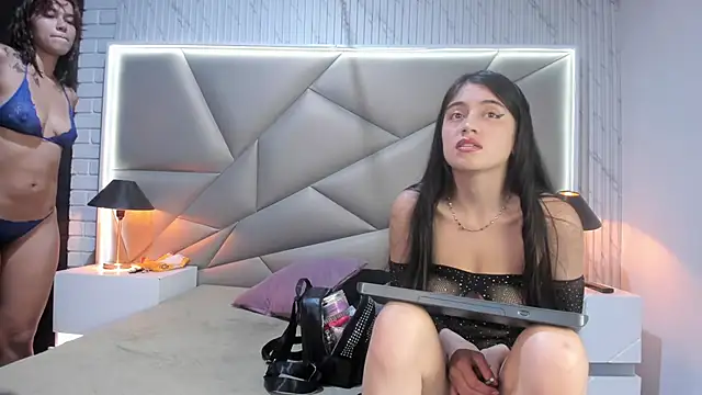 Bonny Bonss online show from 02.15.25