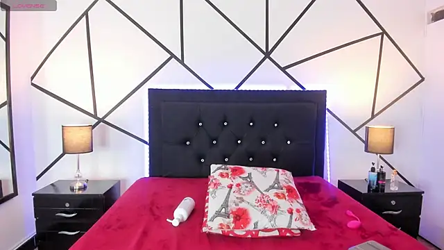 Snapshot of Iris_Thompson_ chatting on 02.26.25 Iris Thompson online show from 02.26.25