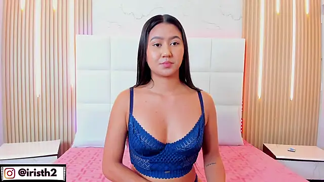 Snapshot of Iris_Thompson_ chatting on 10.25.25 Iris Thompson online show from 10.25.25