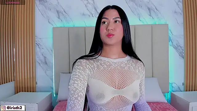 Snapshot of Iris_Thompson_ chatting on 12.23.25 Iris Thompson online show from 12.23.25