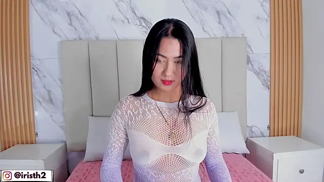 Snapshot of Iris_Thompson_ chatting on 01.06.26 Iris Thompson online show from 01.06.26