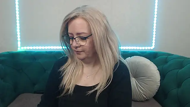 IvanaCharm online show from 04.23.26