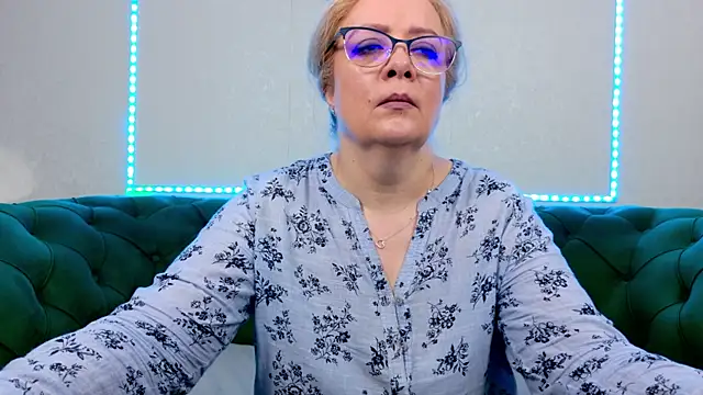 IvanaCharm online show from 07.26.26