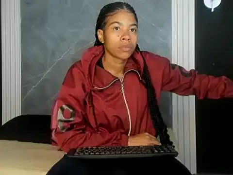Snapshot of YummyDuooo chatting on 12.24.24 YummyDuooo online show from 12.24.24