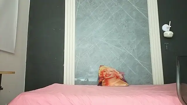 Snapshot of YummyDuooo chatting on 02.05.26 YummyDuooo online show from 02.05.26