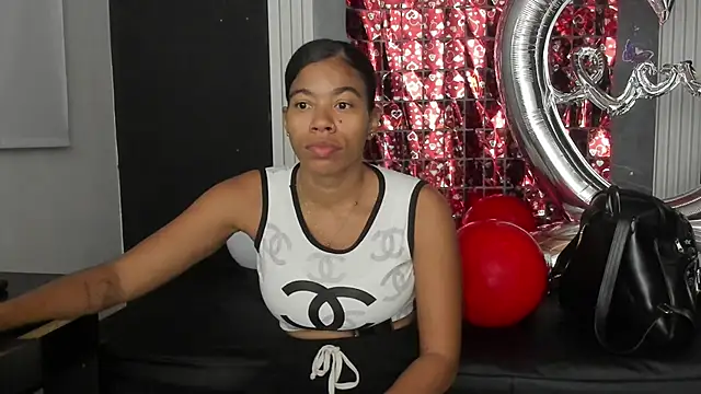 Snapshot of YummyDuooo chatting on 02.14.26 YummyDuooo online show from 02.14.26