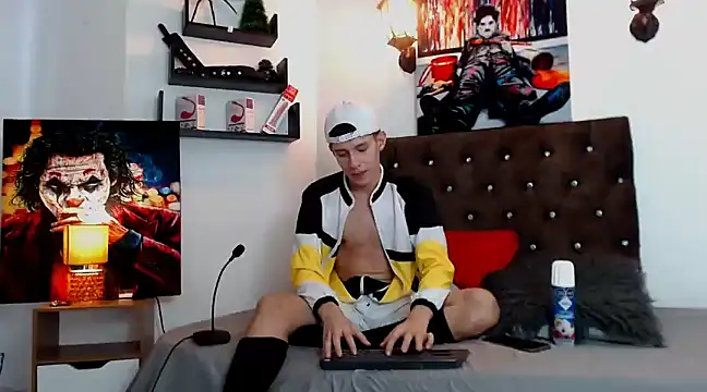 flowers18 online show from 01.09.25