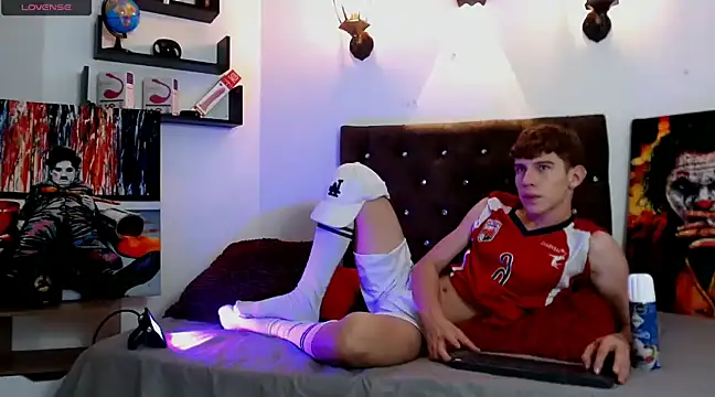 flowers18 online show from 03.05.25