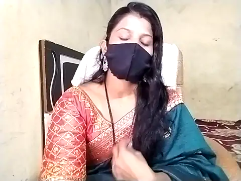 Snapshot of Mumbaistar chatting on 12.17.25 Mumbaistar online show from 12.17.25