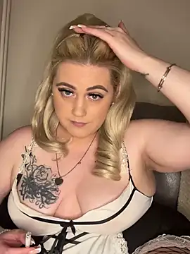 Blondiee3088 online show from 12.13.24