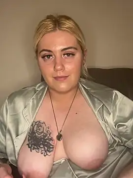 Blondiee3088 online show from 02.13.25