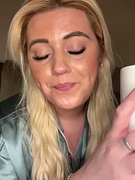 Blondiee3088 online show from 03.08.25