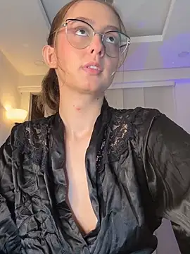 nicollefiorett online show from 03.16.26