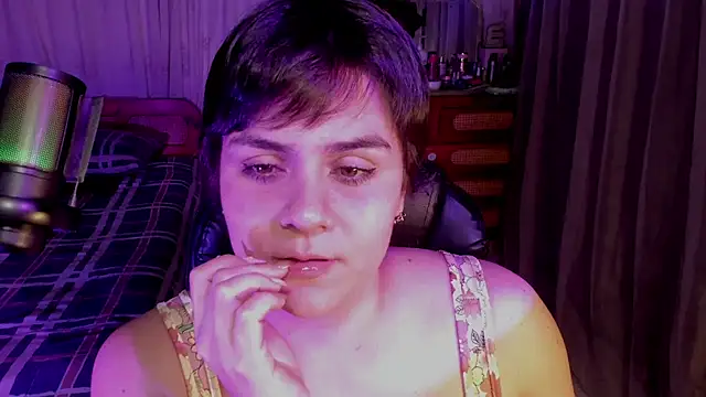 isabelacooperr online show from 08.04.26