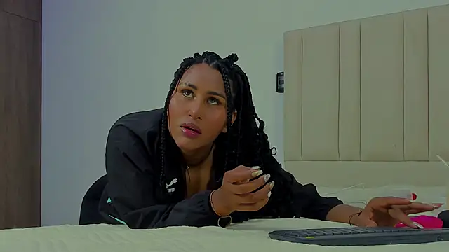 StormyButty18 online show from 11.02.25