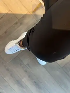 FeetVibe online show from 10.31.25