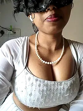 sandy naughty online show from 11.20.25