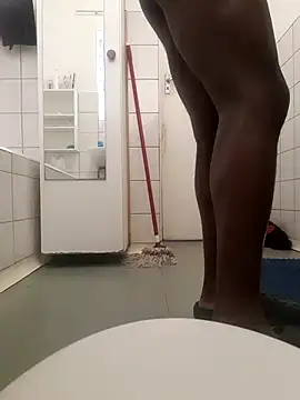 Snapshot of ruvisky chatting on 10.16.25 ruvisky online show from 10.16.25