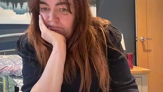 Snapshot of curvy-milf-abbie chatting on 02.03.26 curvy-milf-abbie online show from 02.03.26