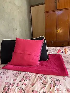 Snapshot of RuivaRaposinha chatting on 01.24.25 RuivaRaposinha online show from 01.24.25