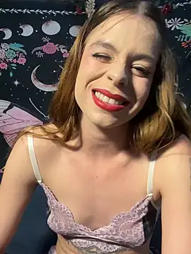 Snapshot of RuivaRaposinha chatting on 09.26.25 RuivaRaposinha online show from 09.26.25