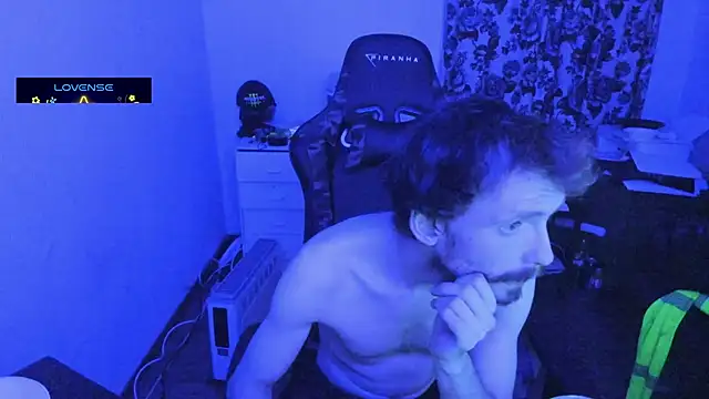 Snapshot of sexy264329 chatting on 02.24.25 sexy264329 online show from 02.24.25