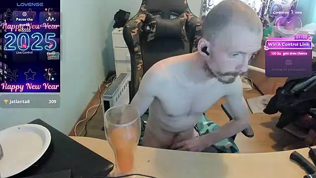 Snapshot of sexy264329 chatting on 03.08.25 sexy264329 online show from 03.08.25