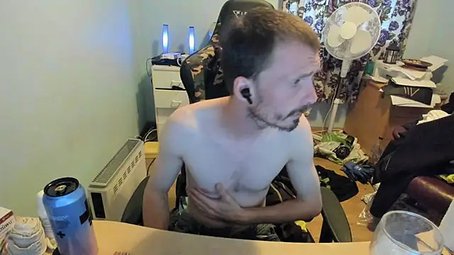 Snapshot of sexy264329 chatting on 09.10.25 sexy264329 online show from 09.10.25