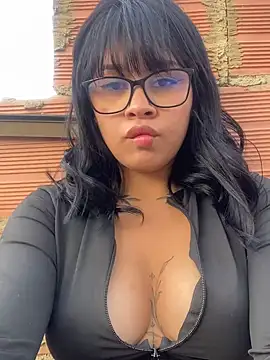 honeyy mia online show from 02.09.25