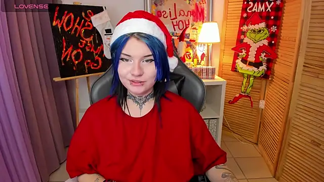 Snapshot of mekurisu chatting on 12.27.24 mekurisu online show from 12.27.24
