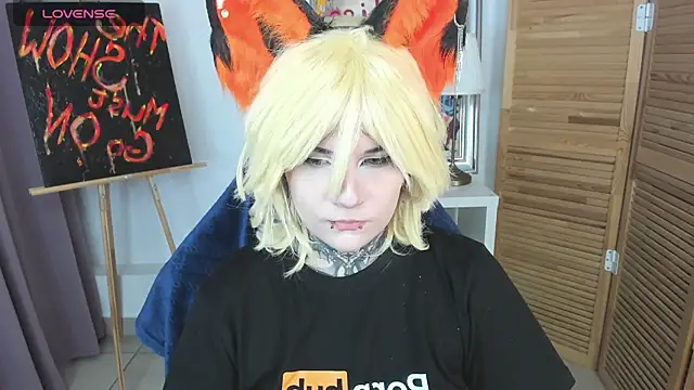 Snapshot of mekurisu chatting on 07.13.26 mekurisu online show from 07.13.26